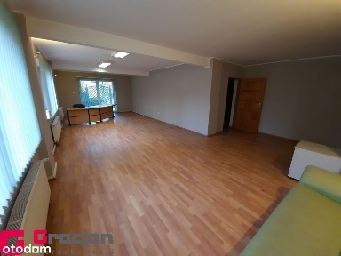 Lokal z pięknym ogrodem!