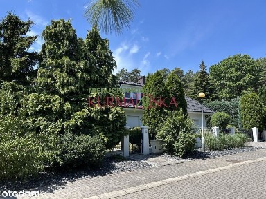 Reprezentacyjny dom Kamieni Szlachetnych.