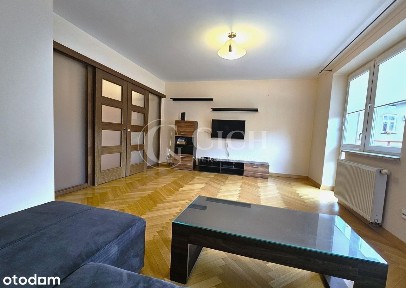 Przestronne mieszkanie gotowe do wejścia.