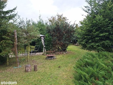 Dom z dwoma niezależnymi mieszkaniami