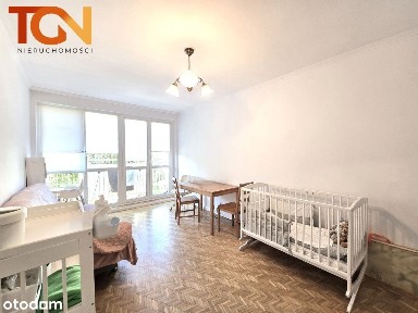 Rozkładowe dwa pokoje po remoncie na Dąbrowie