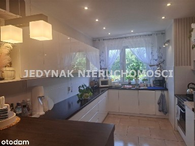 Dom, 82,22 m², Murowaniec