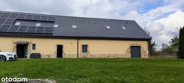 Dom jednorodzinny z basenem i sauną