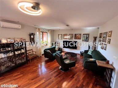 Dom w Jaworzu przy Parku Zdrojowym i tężni