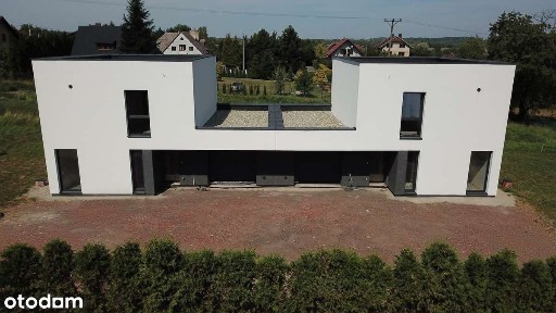 Nowoczesny dom z garażem w spokojnej okolicy, powiat Wodzisław Śląski