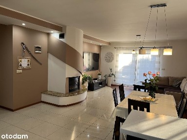 PARTEROWY dom wolnostojący (garaż + poddasze), Wilkowice- Szkolna