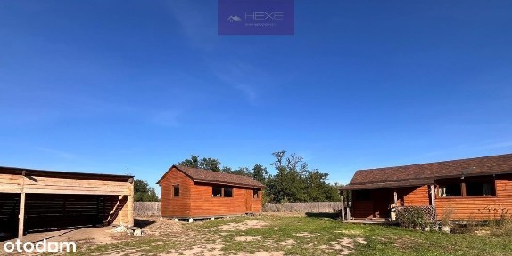 Dom w lesie - światłowód, fotowoltaika, Natura 2000