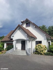 PIĘKNA WILLA W ATRAKCYJNEJ LOKALIZACJI