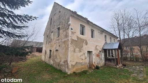 Dom z potencjałem w Męcince - 1700 m² działki, spokojna okolica