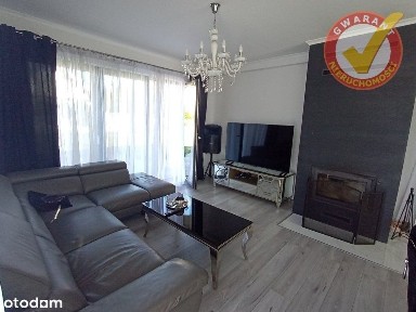 Nowy, komfortowy dom w centrum Złotorii.