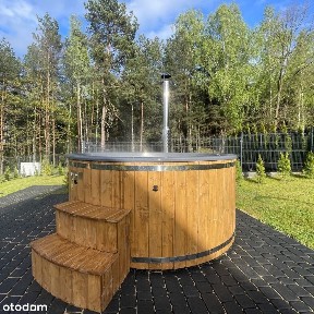 Malowniczy dom nad jeziorem z jacuzzi