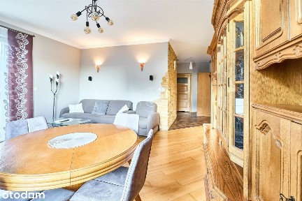 Zadbane M-3 z wyposażeniem i widokiem na las.