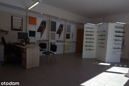Lokal użytkowy - blisko CENTRUM z dużą witryną