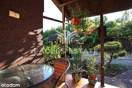 Dom z dużą działką w Markowej