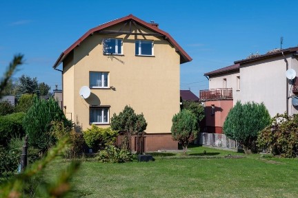 Przestronny dom z fotowoltaiką i dużą działką - Ruda Śląska Godula