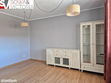 Dwupoziomowe mieszkanie wraz z garażem.