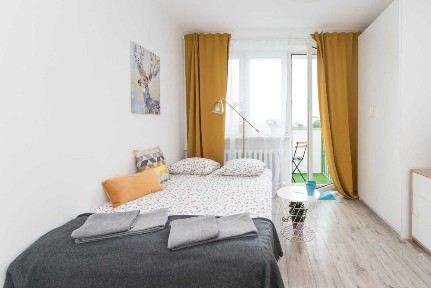 Przytulna kawalerka z balkonem 19 m2 ul. Belwederska 5/7