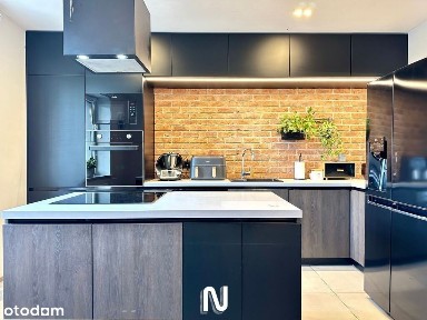 Wygodny dom w świetnej lokalizacji, piękny ogród