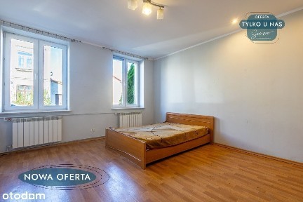 Parterowy dom na osiedlu domków