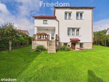 Dom w Olsztynku z ogrodem i tarasem