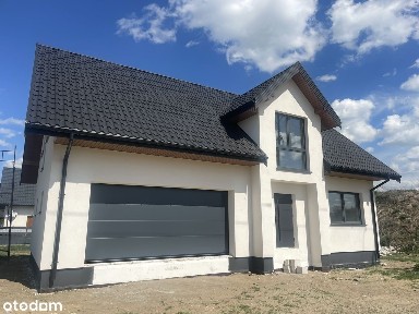 Dom jednorodzinny w Borkowie Kościelnym - atrakcyjna lokalizacja