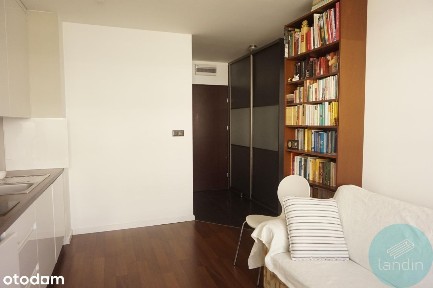 Mieszkanie wyposażone z balkonem-Krzyki-Opolska