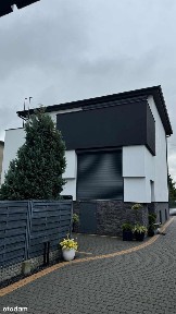 Nowoczesny, energooszczędny dom z fotowoltaiką i garażem