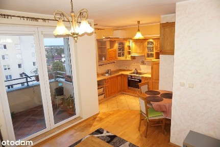 Przytulna kawalerka z dużym balkonem, Psie Pole