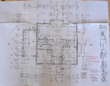 Dom z budynkami gospodarczymi Mochy