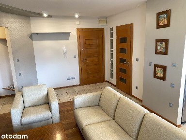 Przestronne 3-pokojowe mieszkanie z balkonem