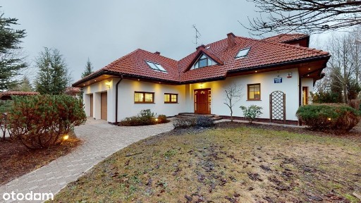 Przestronny dom 280m2, Pęcice Małe