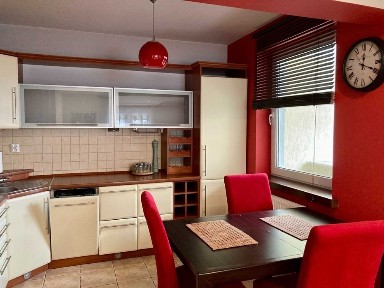 Wynajmę mieszkanie 2 pokojowe, osiedle Zacisze ul. Złota. (1 700 zł)