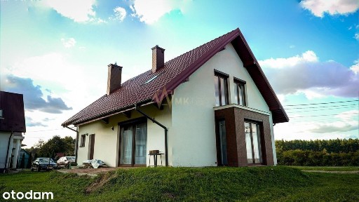 KOMFORTOWY DOM Z DUŻĄ DZIAŁKĄ W BORZĘCINIE!