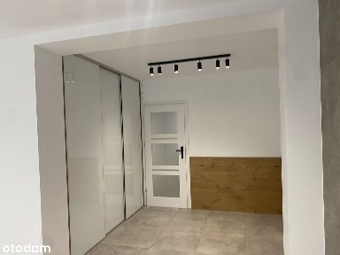 Lokal 59,20m2 trzy pokoje, parter ul.Sudecka - parking dwustanowiskowy