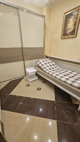 Dom, dla pracowników firm i nie tylko.