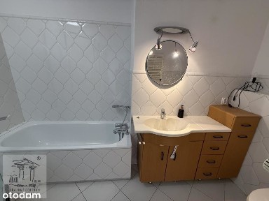 3 pokojowe Literacka, osobna kuchnia duży balkon, piwnica, garaż