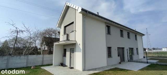 Wynajmę dom na pokoje mieszkalne. Godny poziom. Nowy budynek, taras.