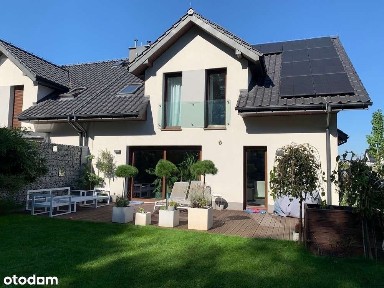 Przestronny dom z nowoczesnym wykończeniem w pobliżu Paprocan