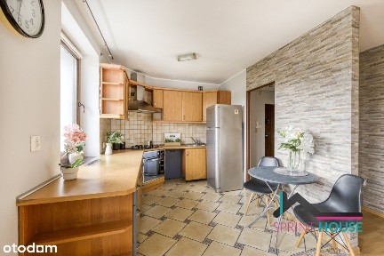 Centrum, Ciche 2 Pokoje, Widna Kuchnia, Balkon!