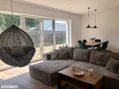 Nowoczesny dom 138 m² z ogródkiem, garażem i balkonem koło Magdalenki