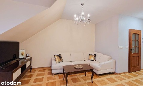 Dwupoziomowe mieszkanie z garderobą