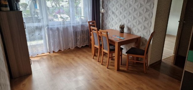 Mieszkanie w bloku parter balkon