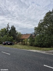 Pniów, nieruchomość przy głównej drodze