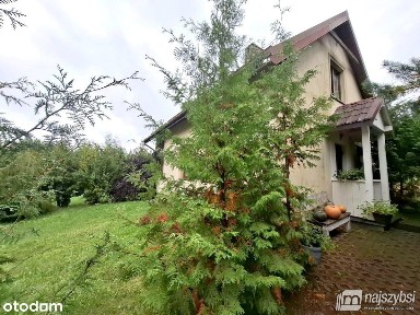 Rydzewo - dom na skraju wsi ze stawem