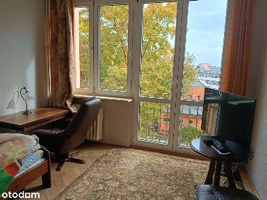 Przytulne 2-pokojowe mieszkanie z balkonem koło Zamku i Katedry