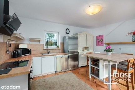 Wyjątkowy dom z dużą działką i basenem Kozubówka