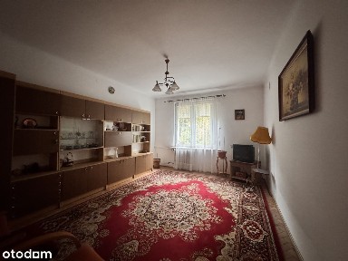 Dwupokojowe mieszkanie z oddzielną kuchnią na sprzedaż
