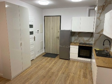 Mieszkanie + miejsce w hali + komórkaLetnica