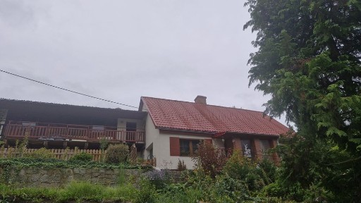 Sprzedam urokliwy dom na górce