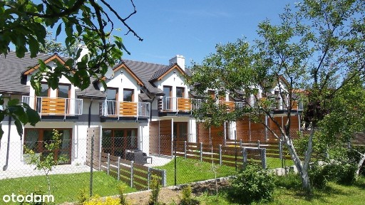 Bezpośrednio - segment, ul. Okulickiego 8a